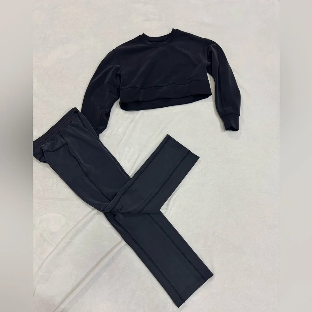 Lululemon Black Softstreme Perfectly Oversized Cropped Crew Set